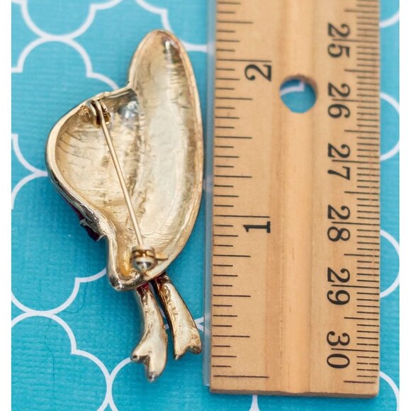 Vintage Classy Red Hat Brooch - R29 - Picture 2 of 2